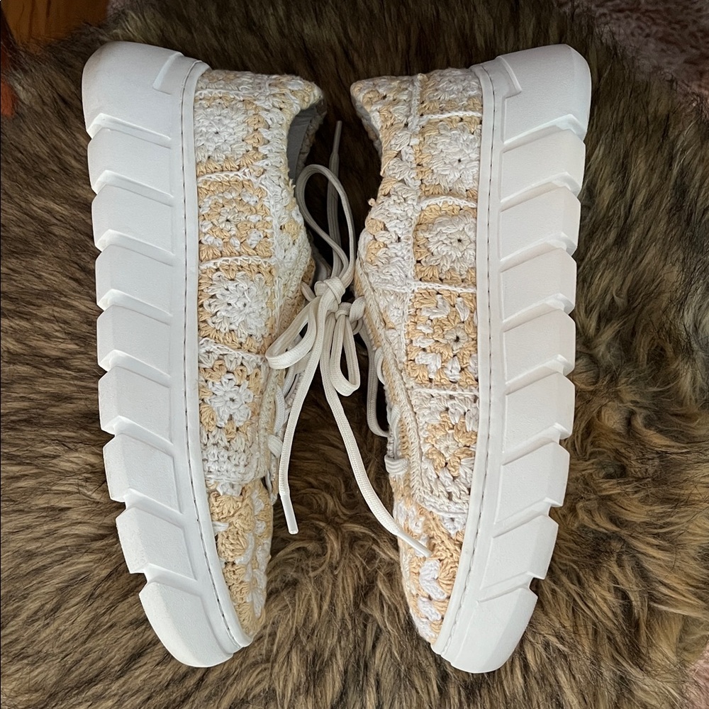 Free People Lace-Up Crochet Sneakers - Cream and Tan “Catch Me If You Can “ - Picture 6 of 10